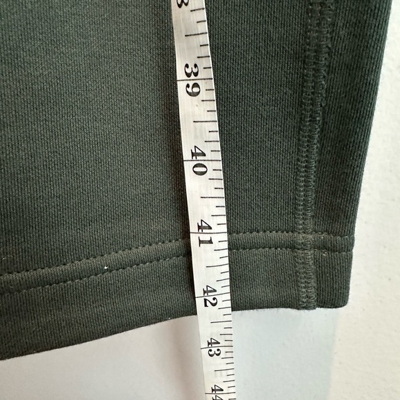 SKIMS Cotton fleece Straight Leg Pants
Color spruce - Picture 8 of 9